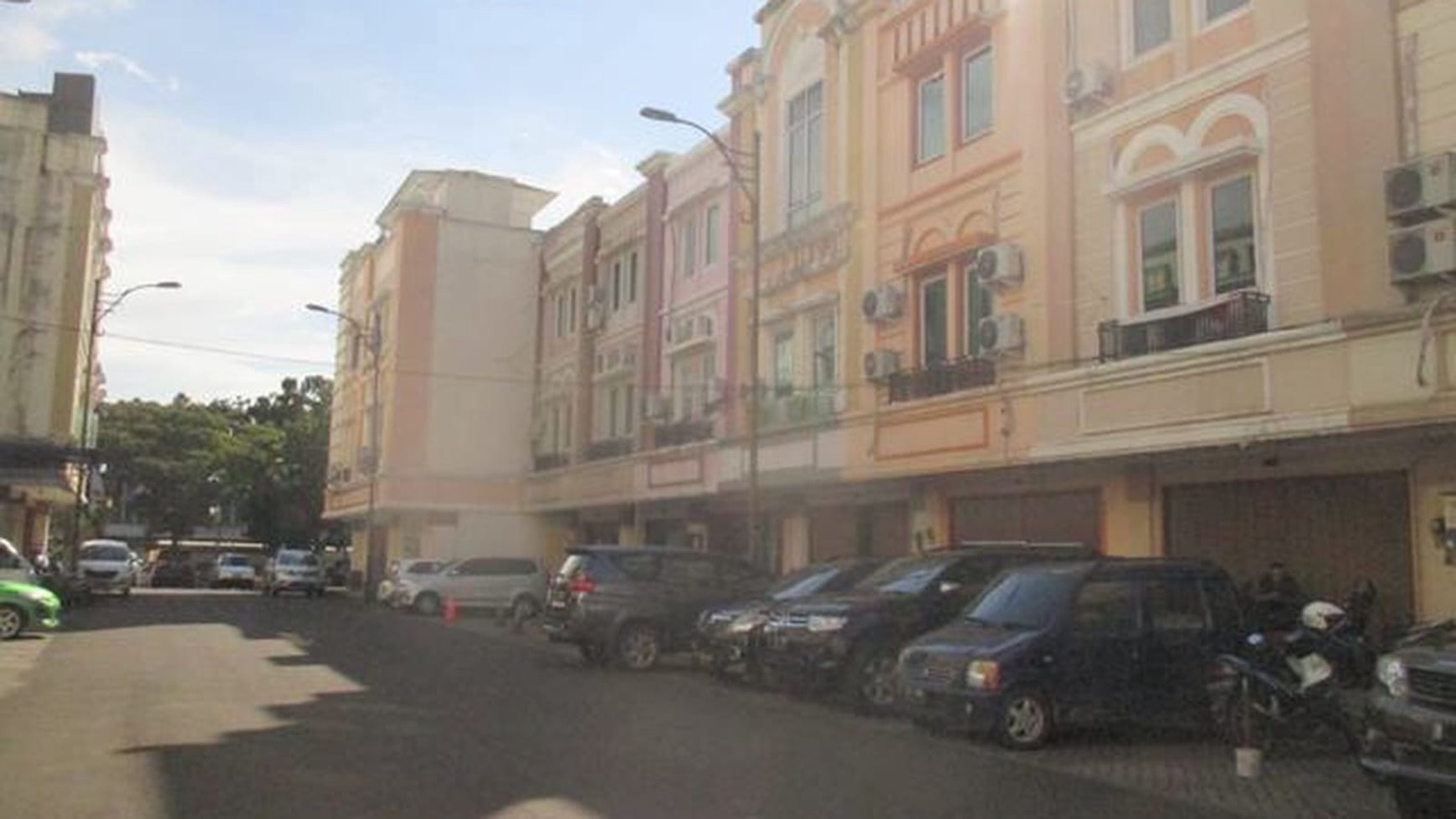 Dijual cepat ruko Golden Madrid BSD City strategis depan pasar modern 1