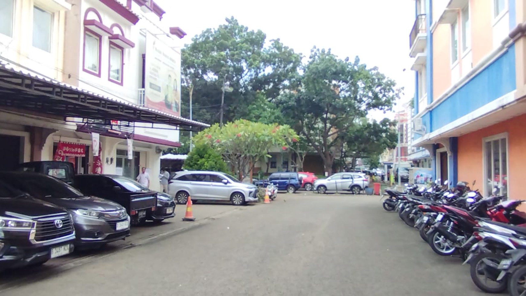 Dijual cepat ruko Golden Madrid BSD City strategis depan pasar modern 1