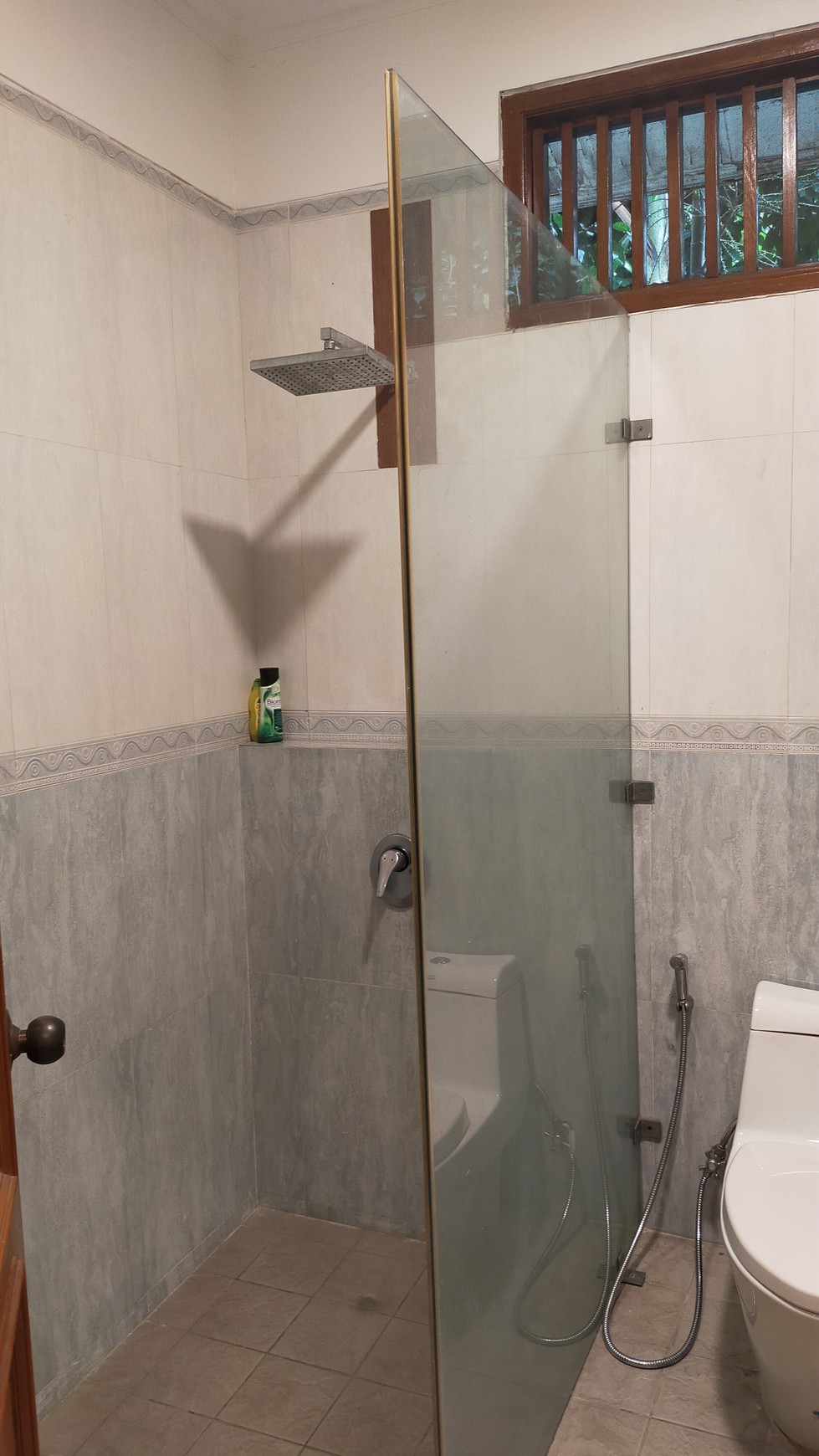 Rumah Klasik Asri dan Nyaman Luas Tanah 2585m2 di Area Pejaten Barat