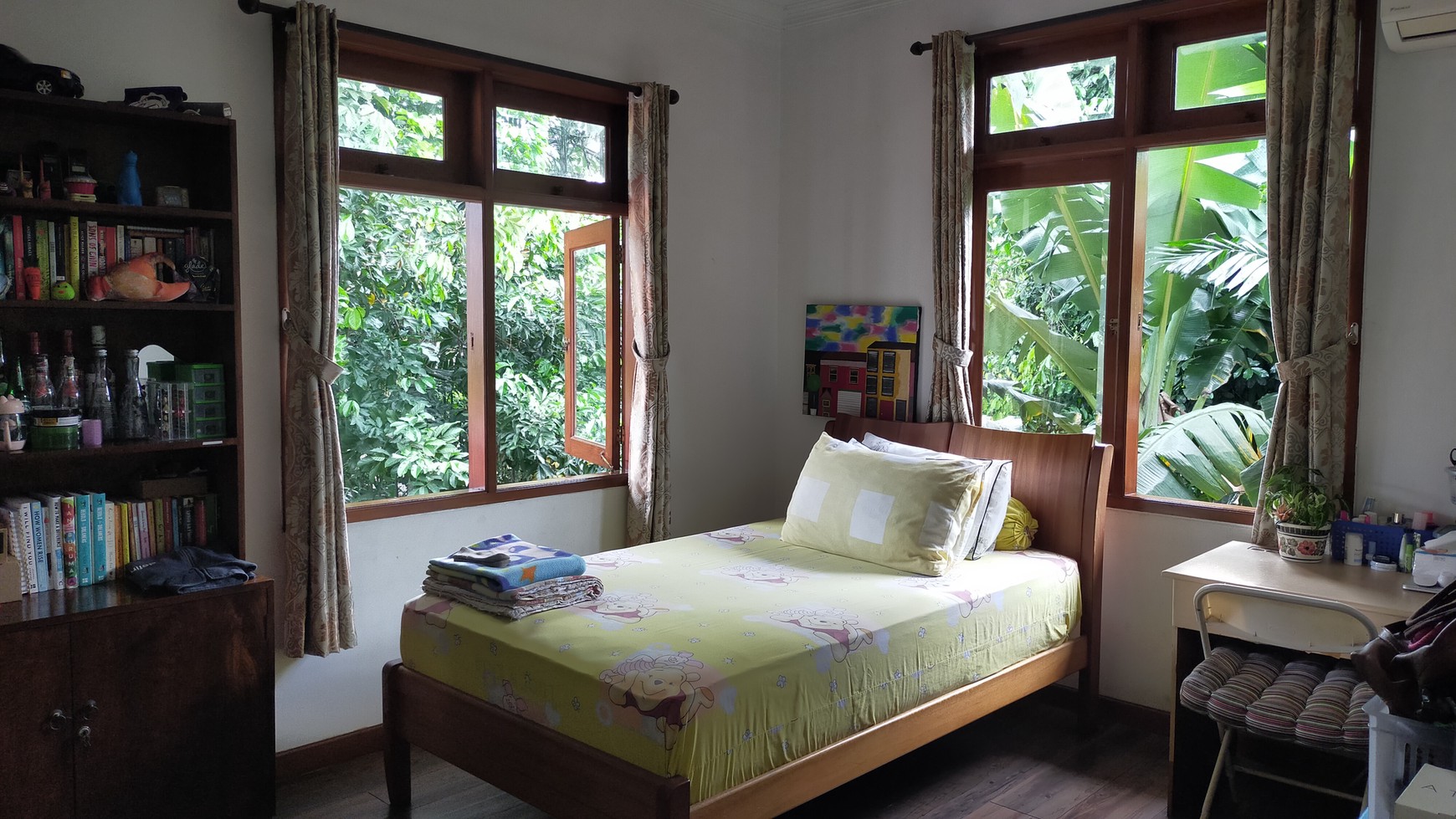 Rumah Klasik Asri dan Nyaman Luas Tanah 2585m2 di Area Pejaten Barat