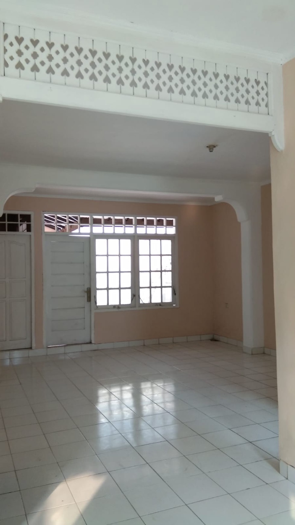 Dijual harga menarik rumah di Villa Nusa Indah - Gunung putri Bogor, Jawa Barat