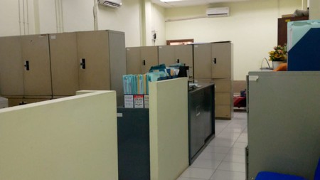 Di Sewa Ruko Siap Huni  lokasi di Jl Sunan kalijaga  Kebayoran Baru Jakarta Selatan