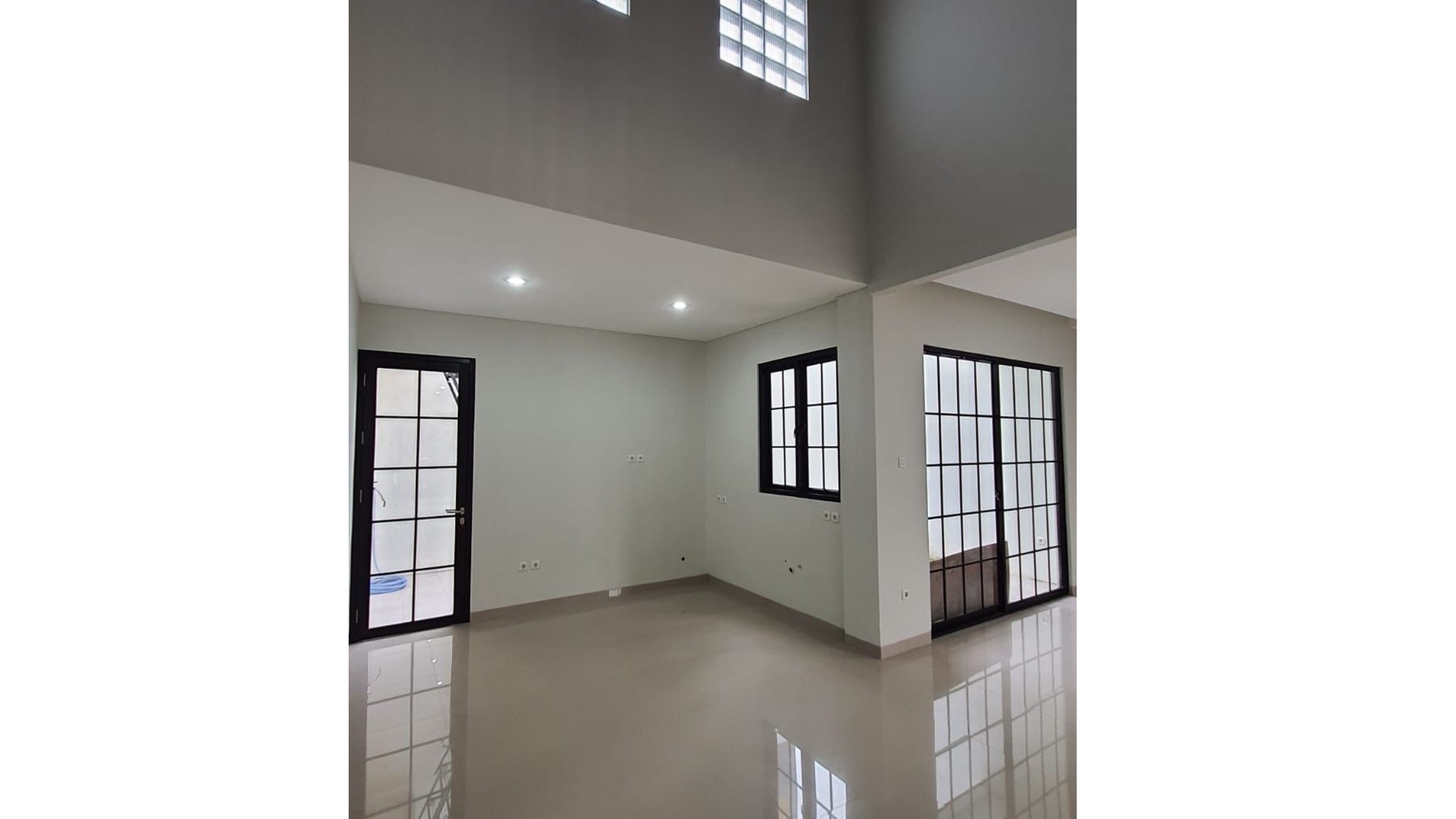 Dijual cepat anggrek loka bsd city tangerang selatan cantik rapih strategis tengah kota siap huni