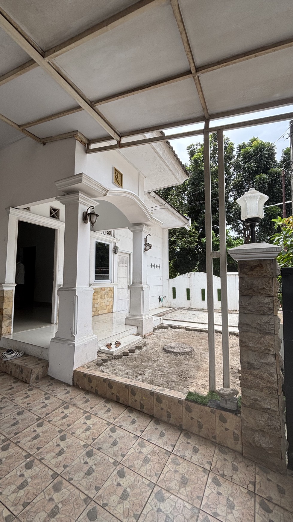 Rumah Hoek Cantik dan Kokoh Super Murah - di Vila Nusa Indah 5 Ciangsana