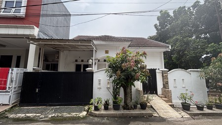 Rumah Hoek Cantik dan Kokoh Super Murah - di Vila Nusa Indah 5 Ciangsana 