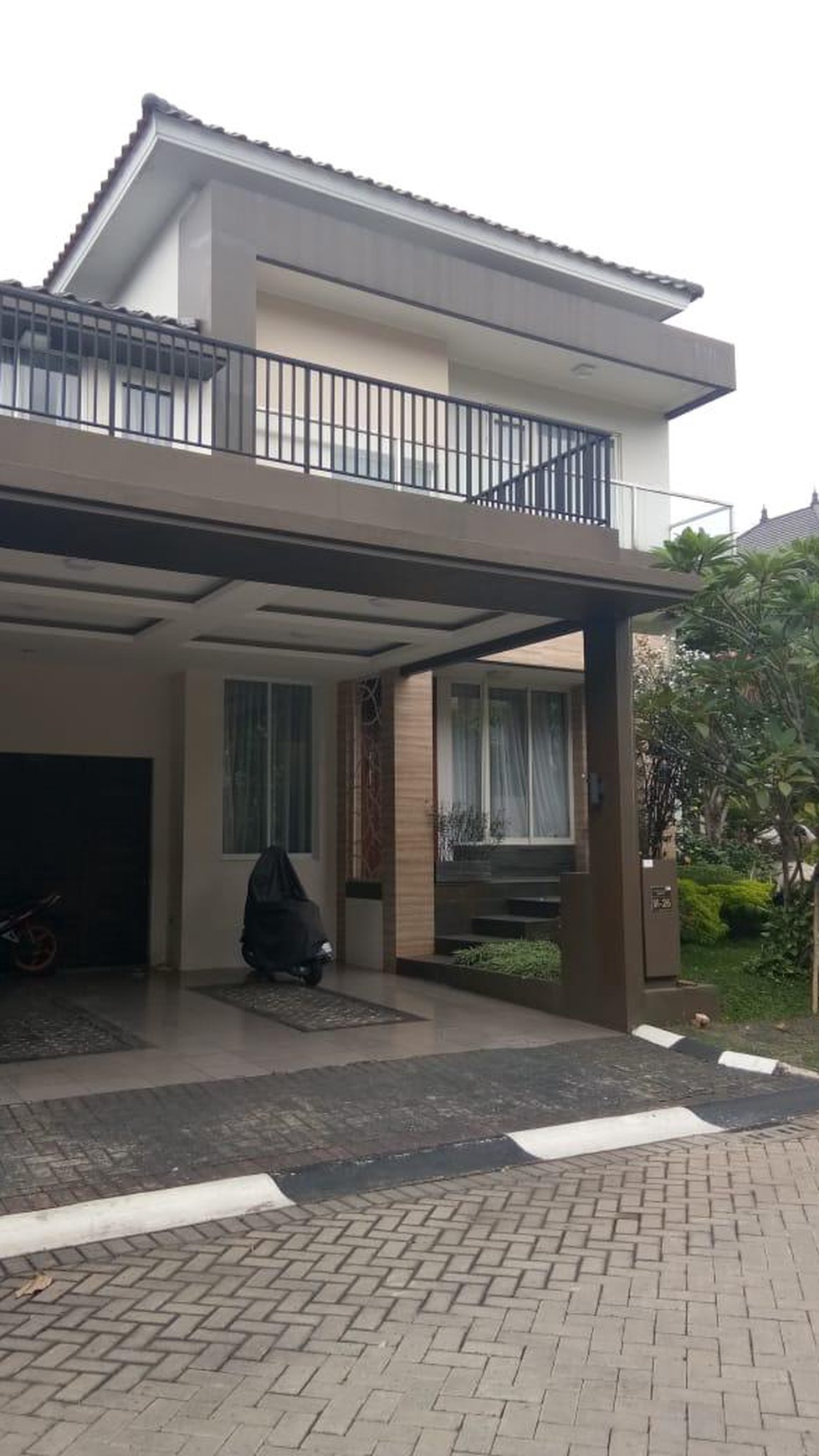 Rumah Siap Huni Posisi HOOK Nyaman dan Asri @Kebayoran Essence Bintaro