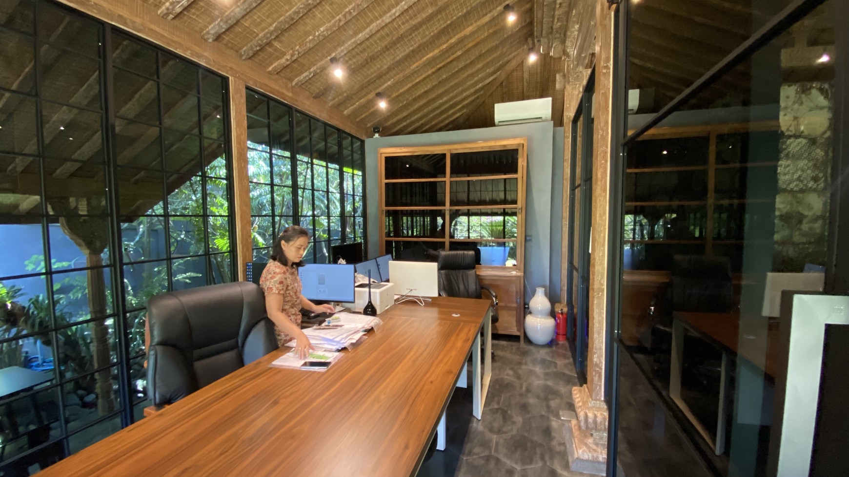 Leasehold - Exquisite Teak Joglo Office with Premium Finishes & Scenic Landscape