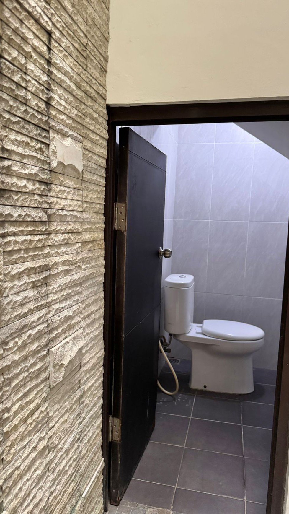 Rumah Cantik 2 Lantai di Metland Transyogi