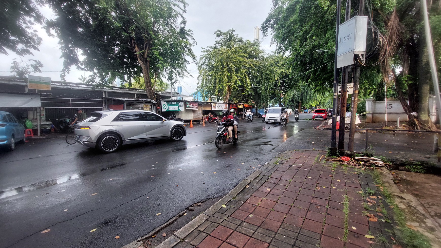 Rumah di Area Komersial Pejompongan Bendungan Hilir