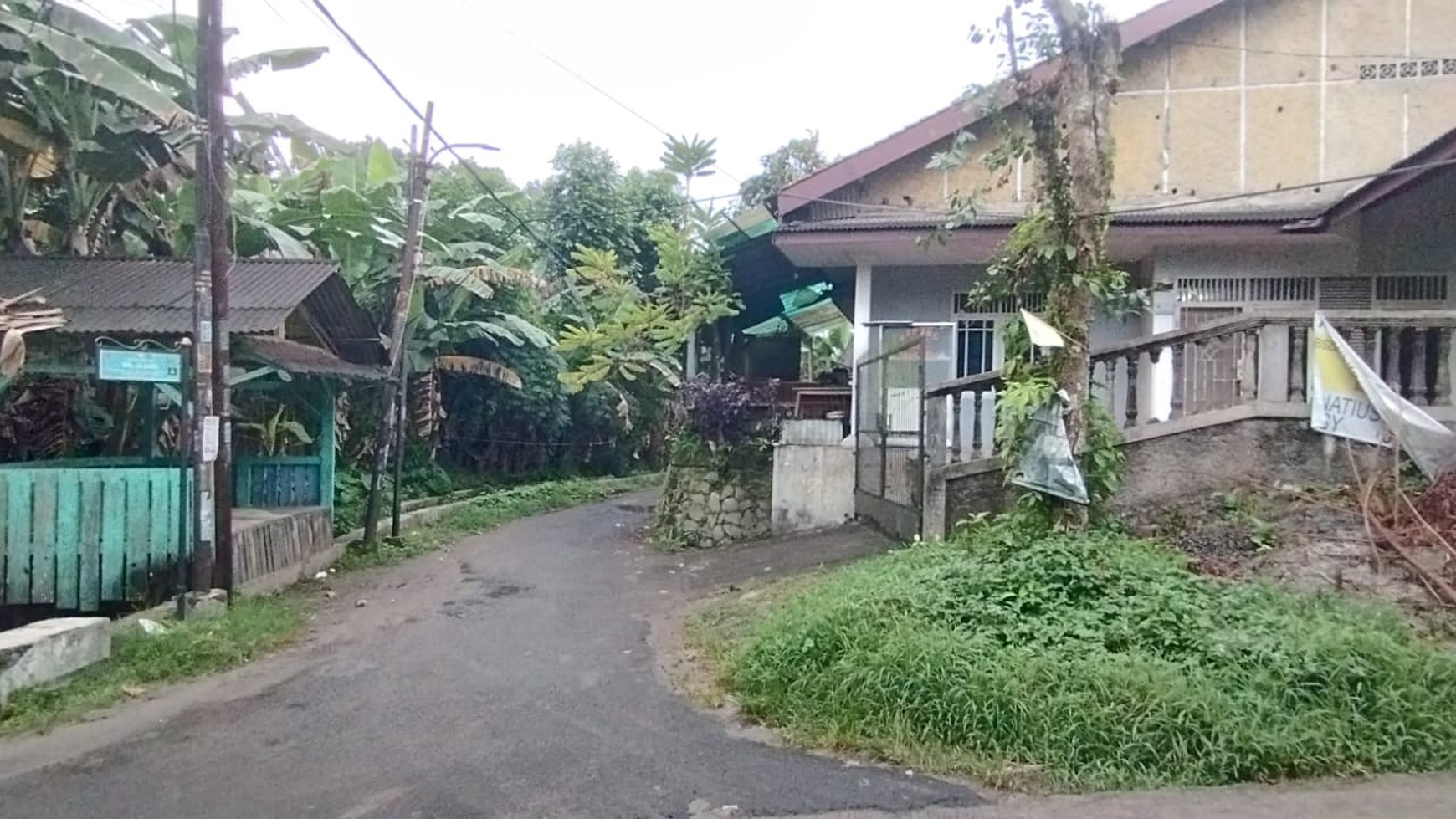 Dijual Cepat Tanah SHM, Ada Bangunan, Hitung Tanah Saja, di Setu Tangerang Selatan