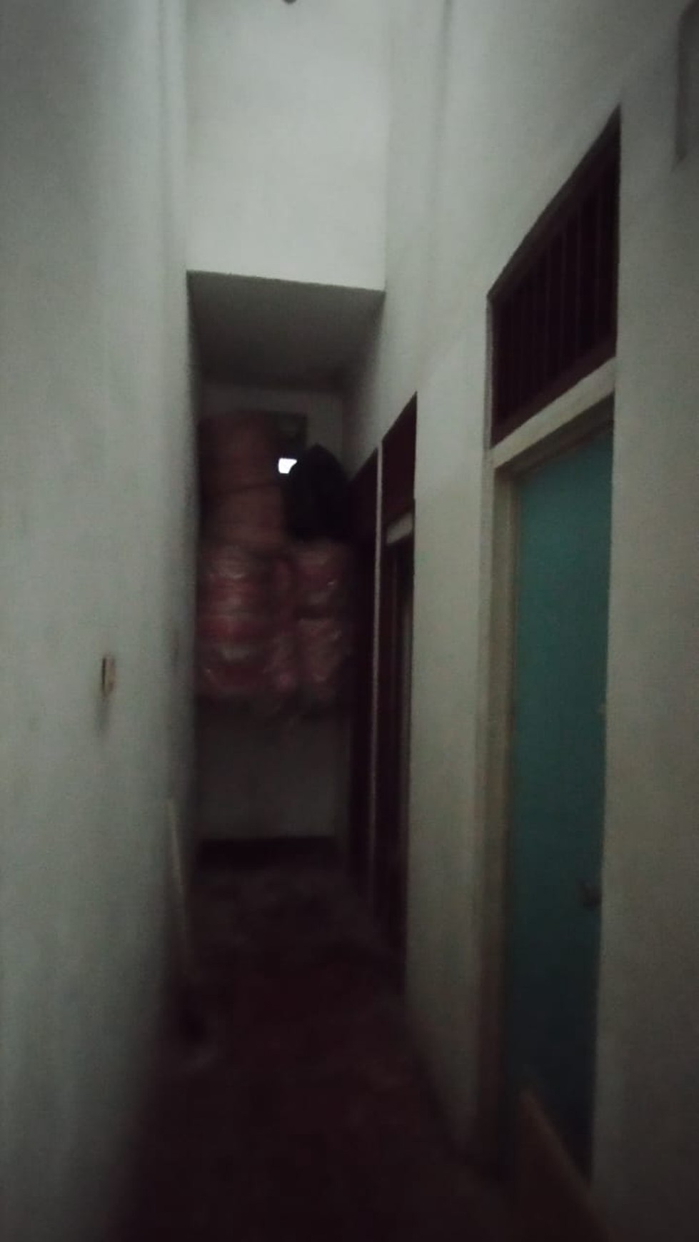 Dijual Cepat Tanah SHM, Ada Bangunan, Hitung Tanah Saja, di Setu Tangerang Selatan