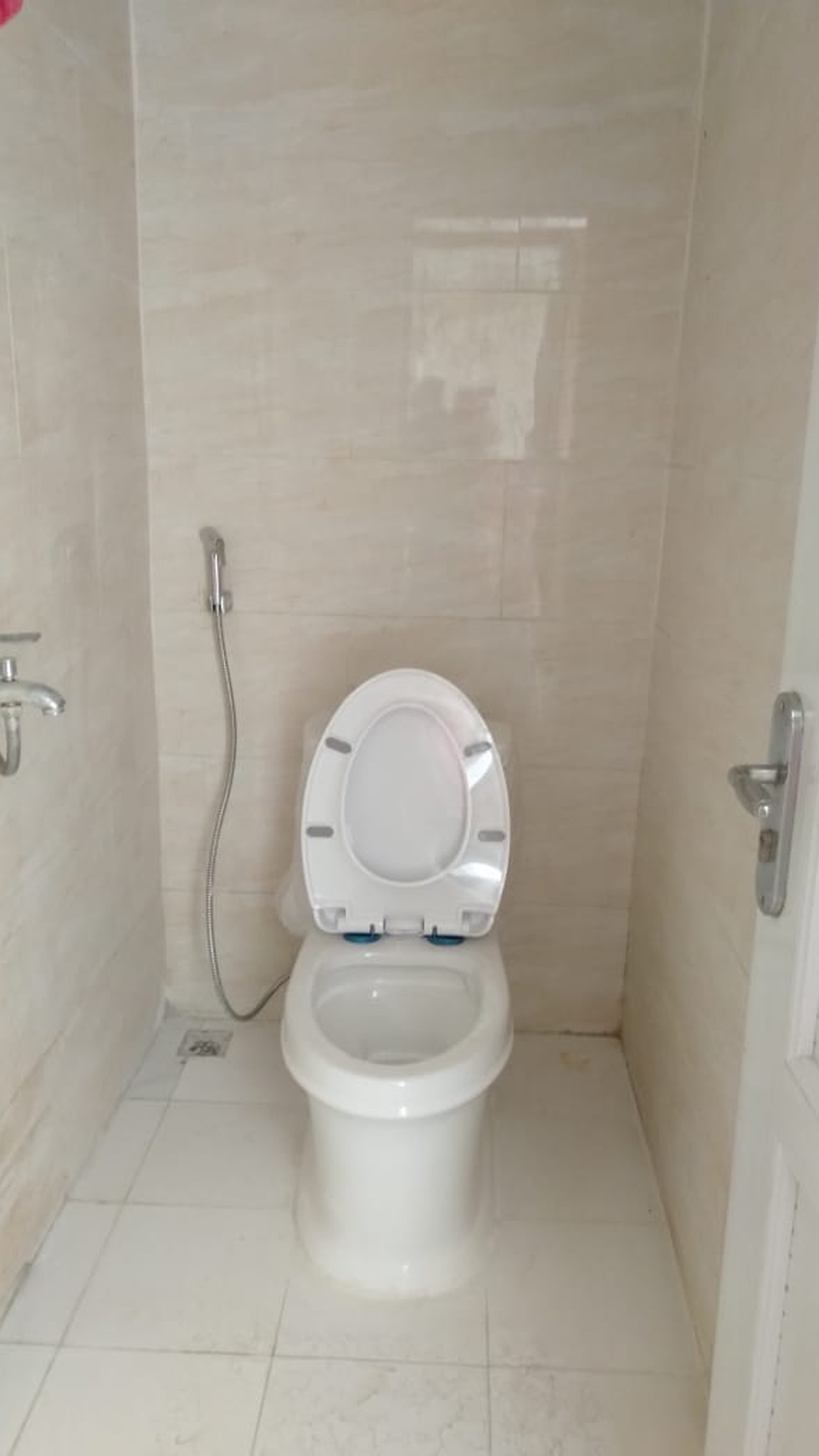 Rumah bagus, rapi dan terawat siap huni di Bintaro