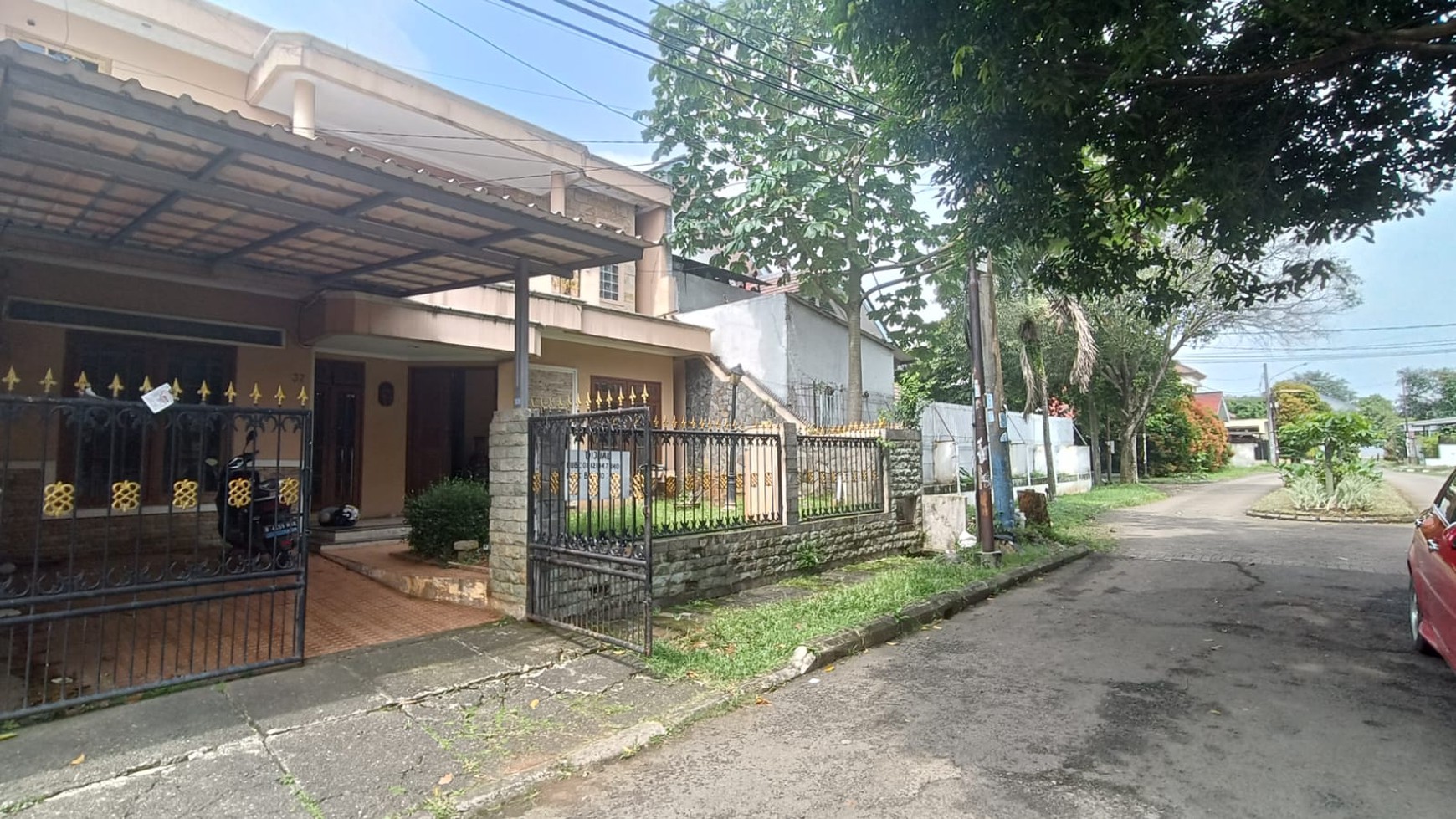 Dijual cepat rumah SHM griya loka bsd city strategis siap huni