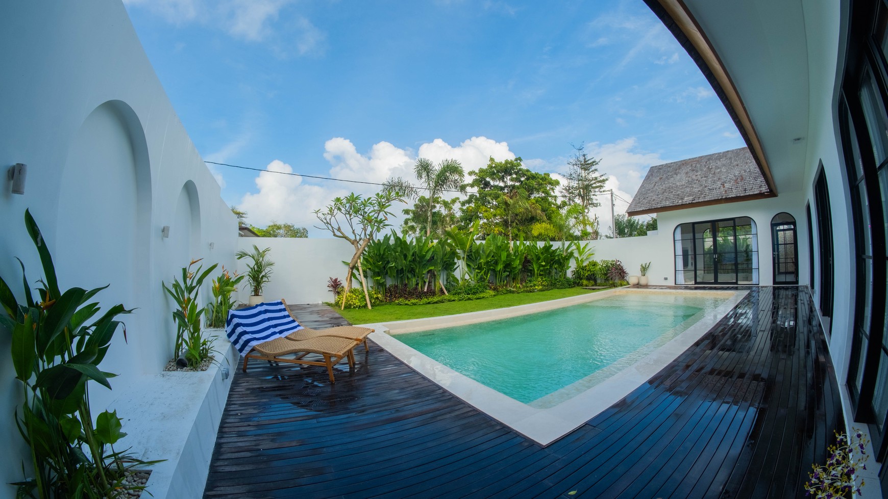 Freehold Villa in Great Location Pecatu Bali