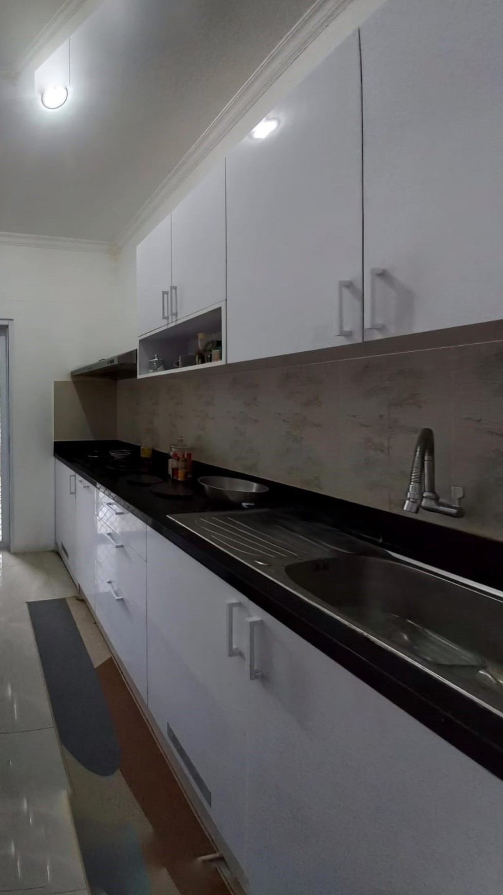 Rumah siap huni baru renovasi di Bintaro Sektor 5