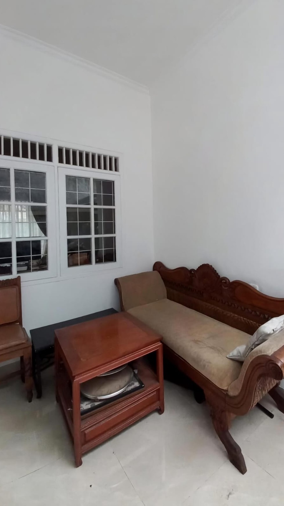 Rumah siap huni baru renovasi di Bintaro Sektor 5