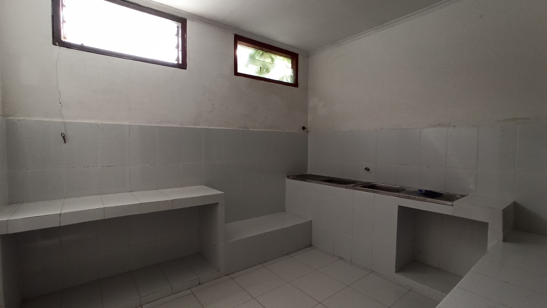 RUMAH DISEWAKAN DI UTARA STASIUN TUGU, JL TENTARA PELAJAR, BUMIJO, JETIS