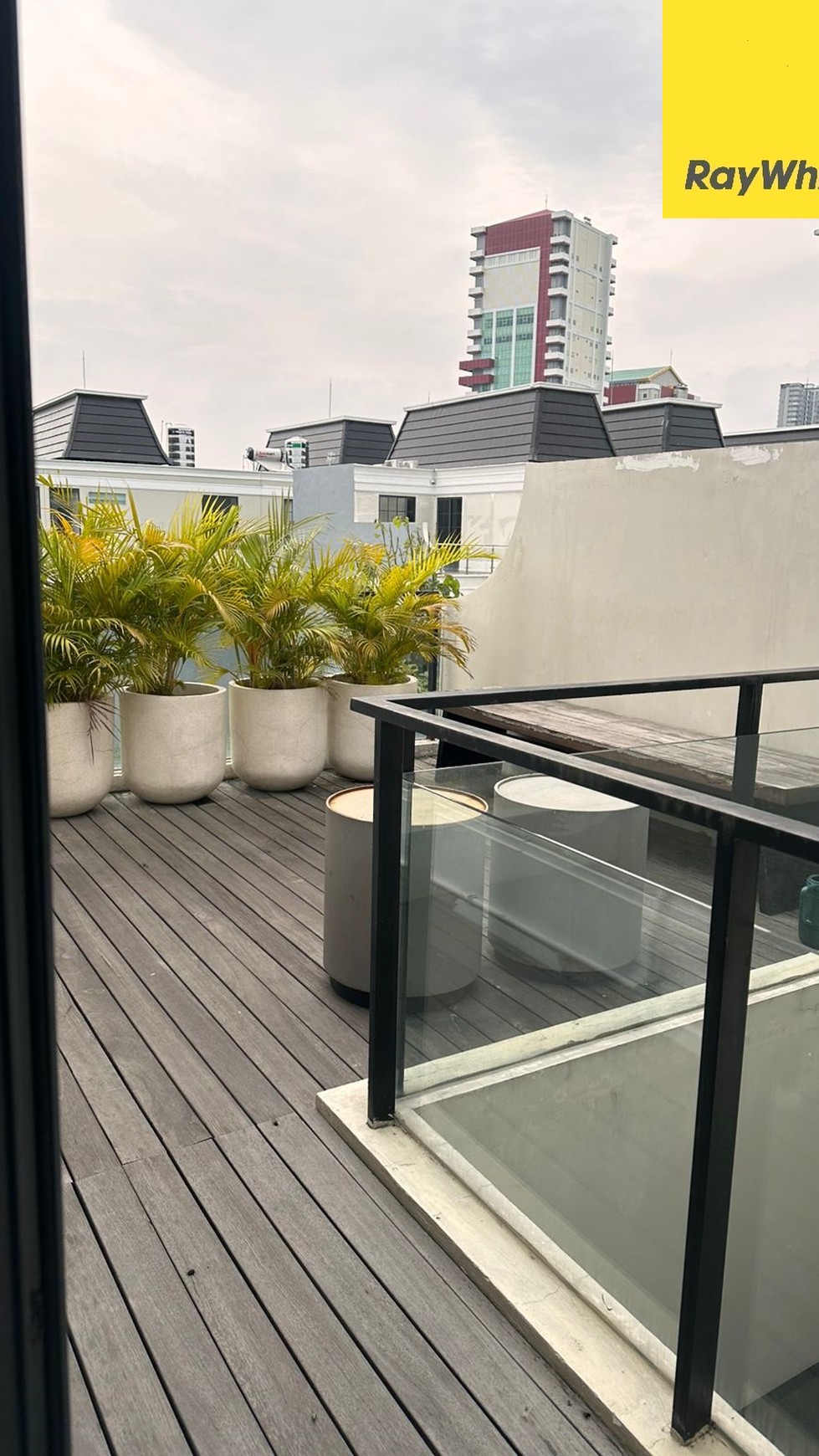 Dijual Rumah 2 lantai di Grand Kenjeran Pinewood Surabaya