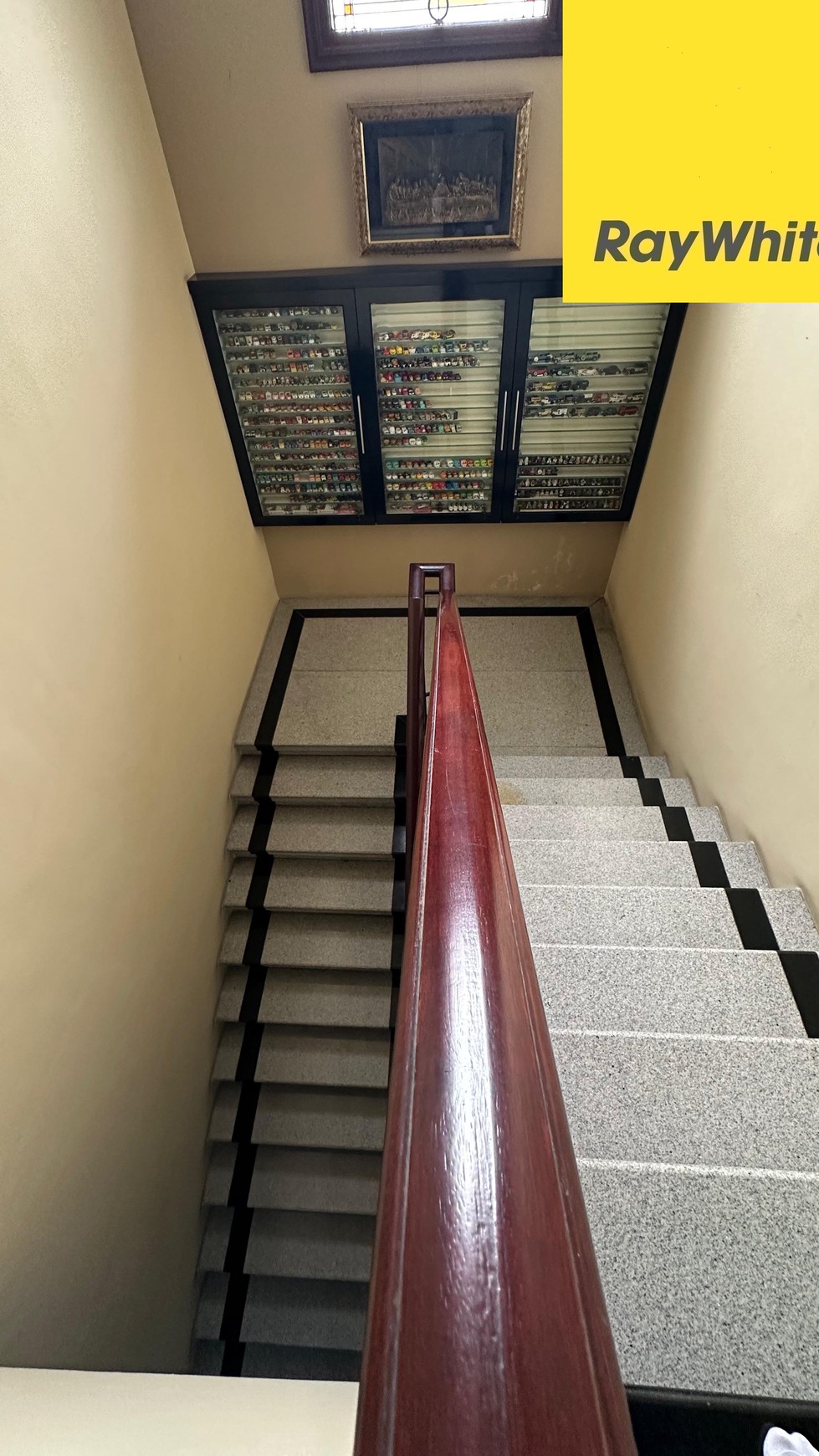 Rumah Dijual Laguna Regency Pakuwon City Surabaya