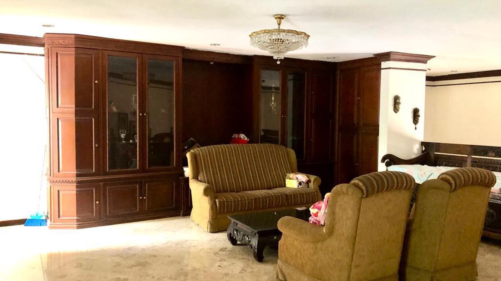 Dijual Rumah Nyaman dan Mewah di Kebayoran Baru, Jakarta Selatan