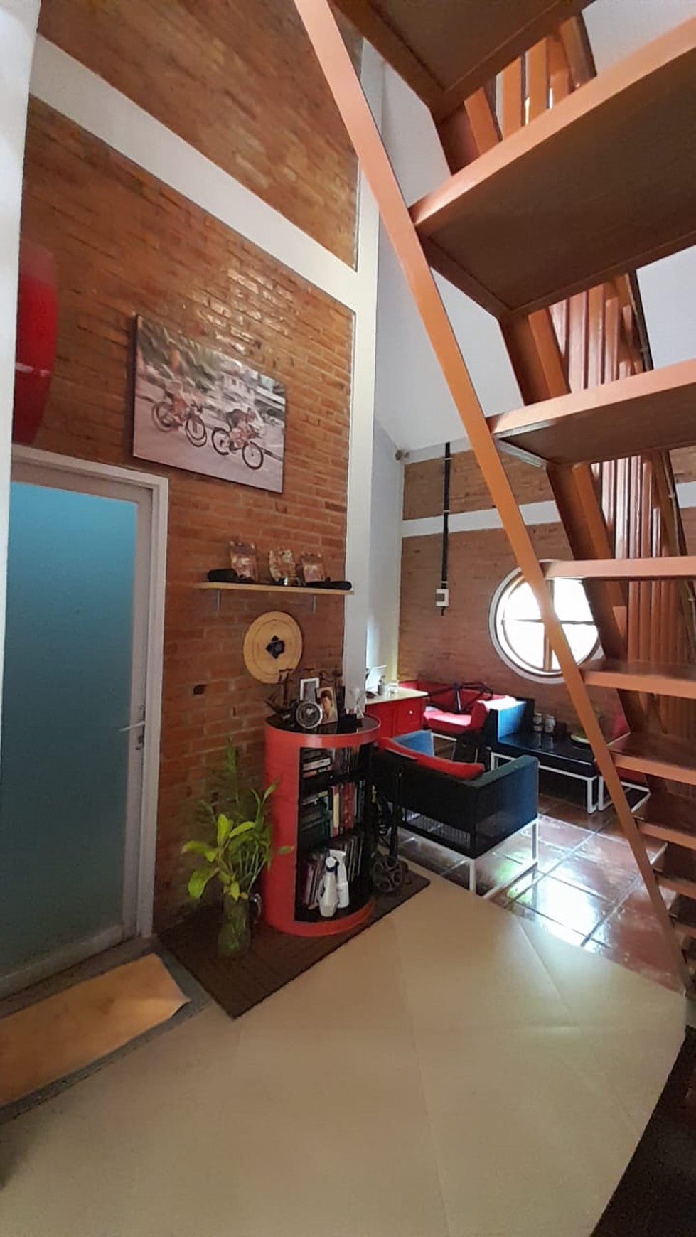 Rumah Type Modern Country di Lippo Karawaci
