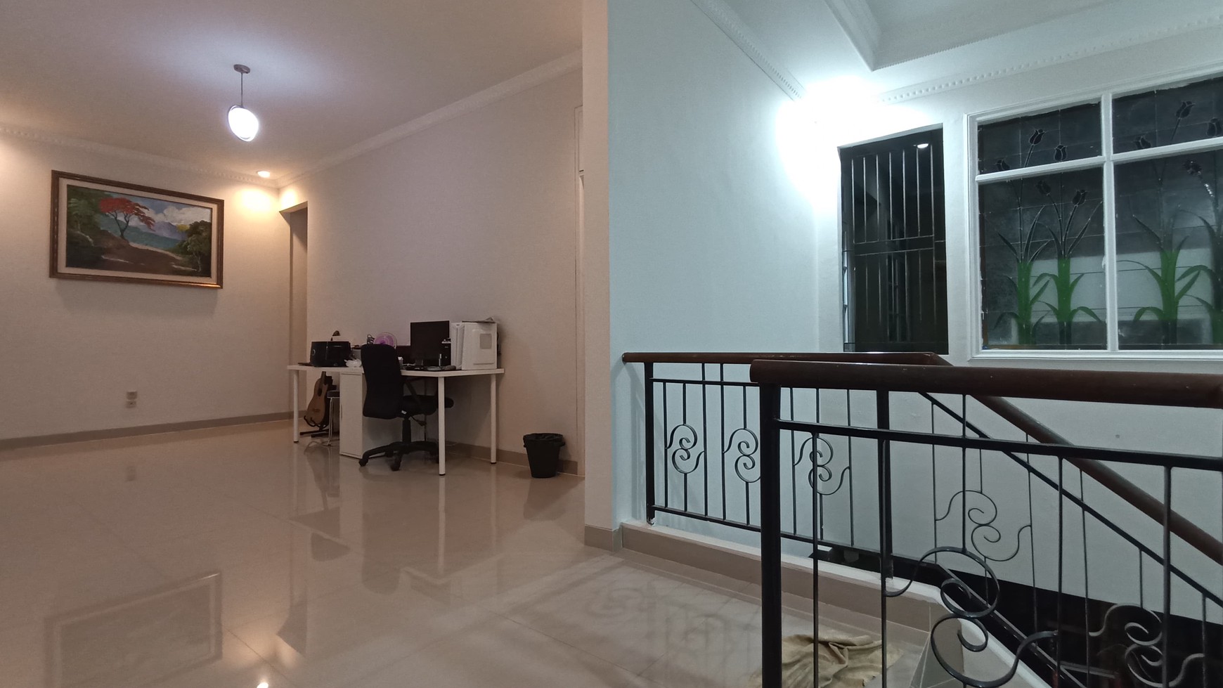 Rumah Kokoh 2 Lantai, Rapi Siap Huni Full Renovasi di Kota Wisata Cibubur