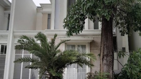 Dijual Rumah MODERN SEMI FURNISHED MINIMALIS SIAP HUNI di Cluster Long Beach, Pakuwon City Surabaya Timur