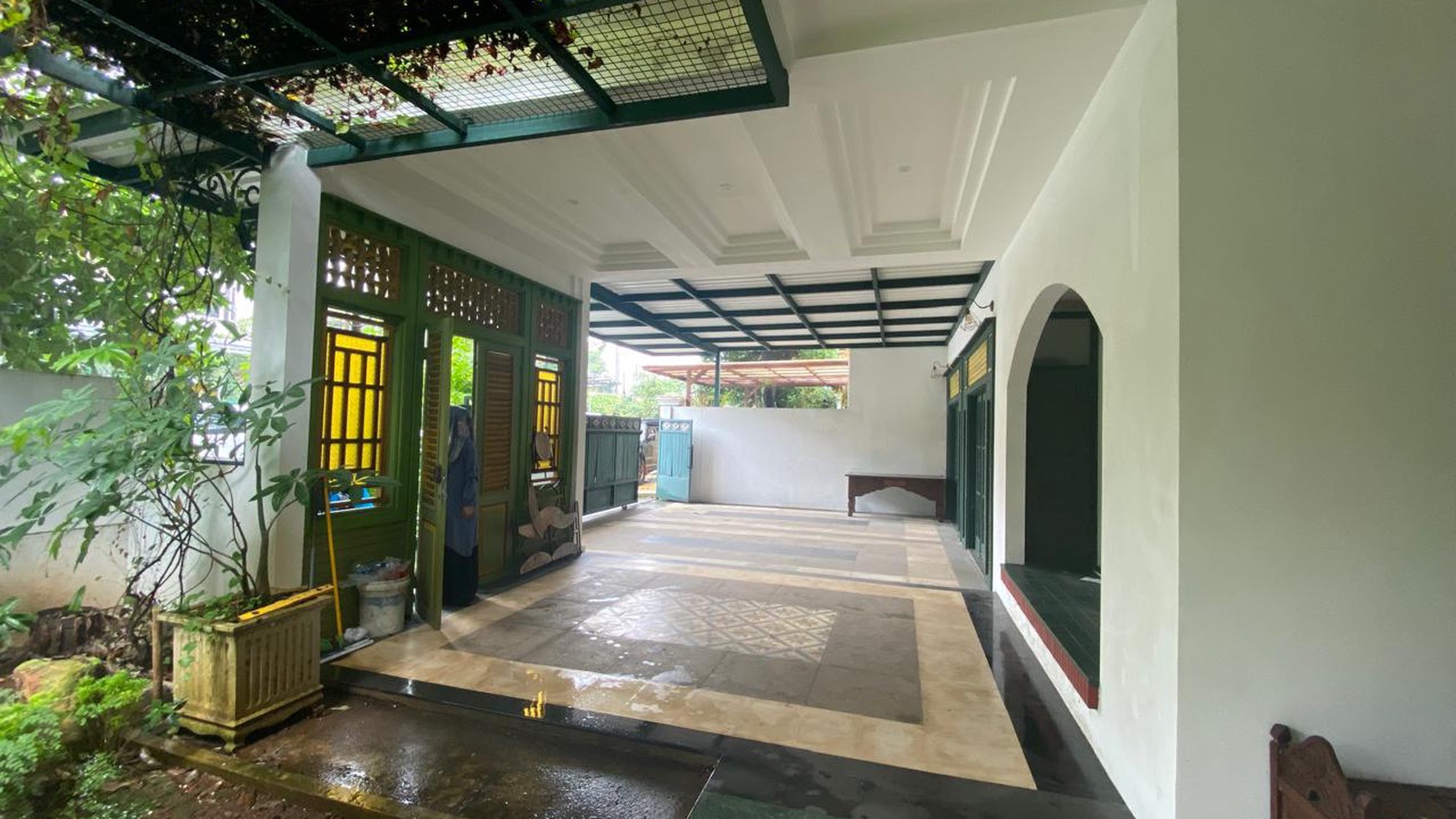 Lebak bulus villa cinere mas luas 443 rumah cantik swimpool