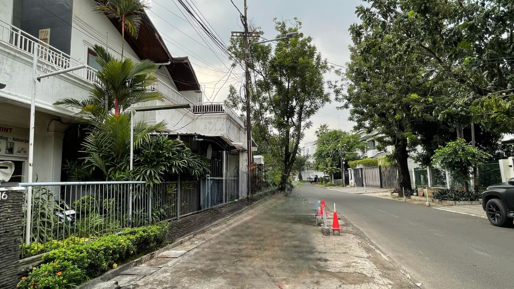 Dijual Rumah di Jl Cipaku, area prime Kebayoran Baru