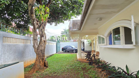 Dijual Rumah Lama Layak Huni Kondisi terawat di Jl Bangka