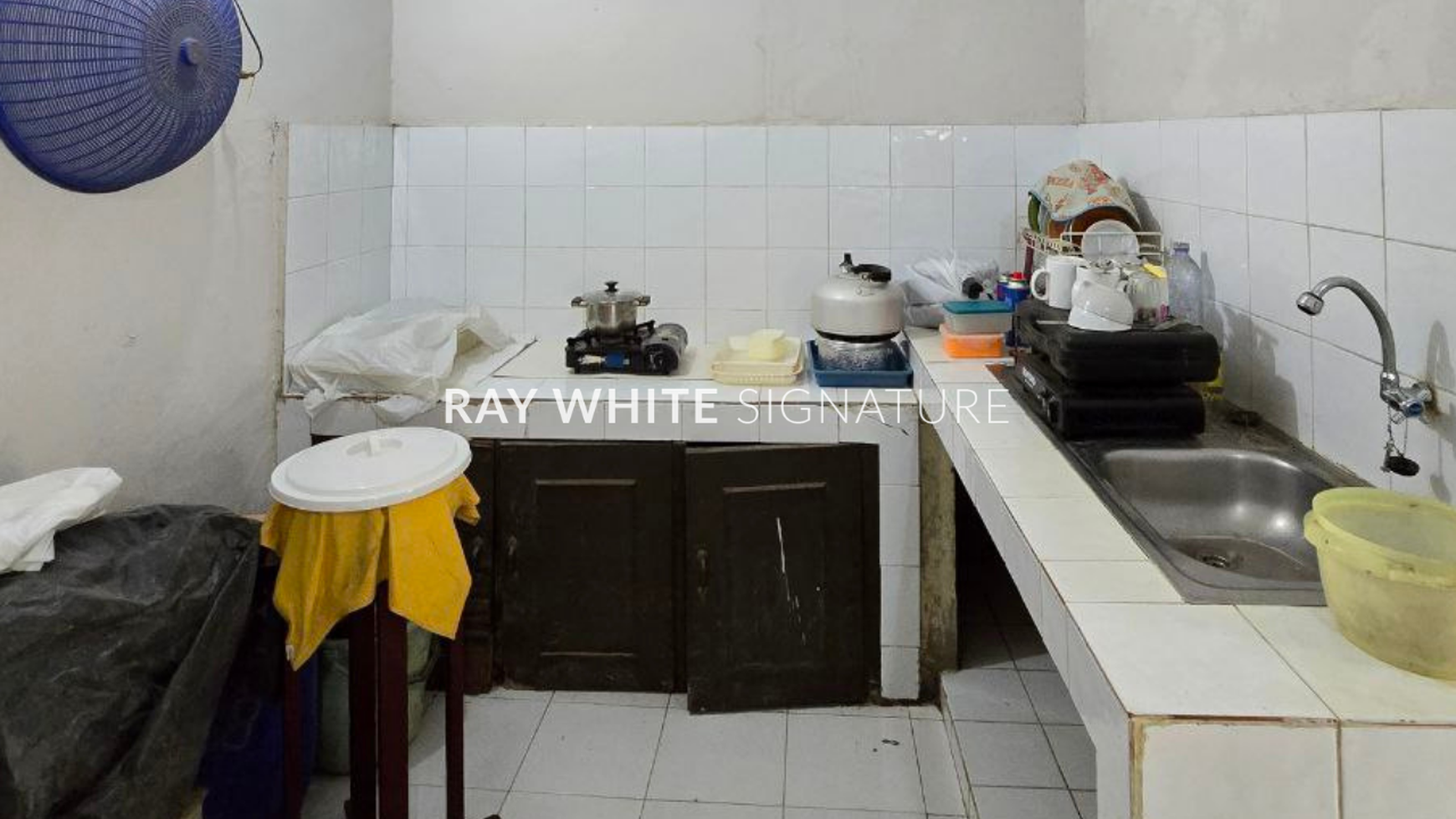 Dijual Rumah Lama Cocok untuk Hunian dan Kost di Jl Bratan Benhil