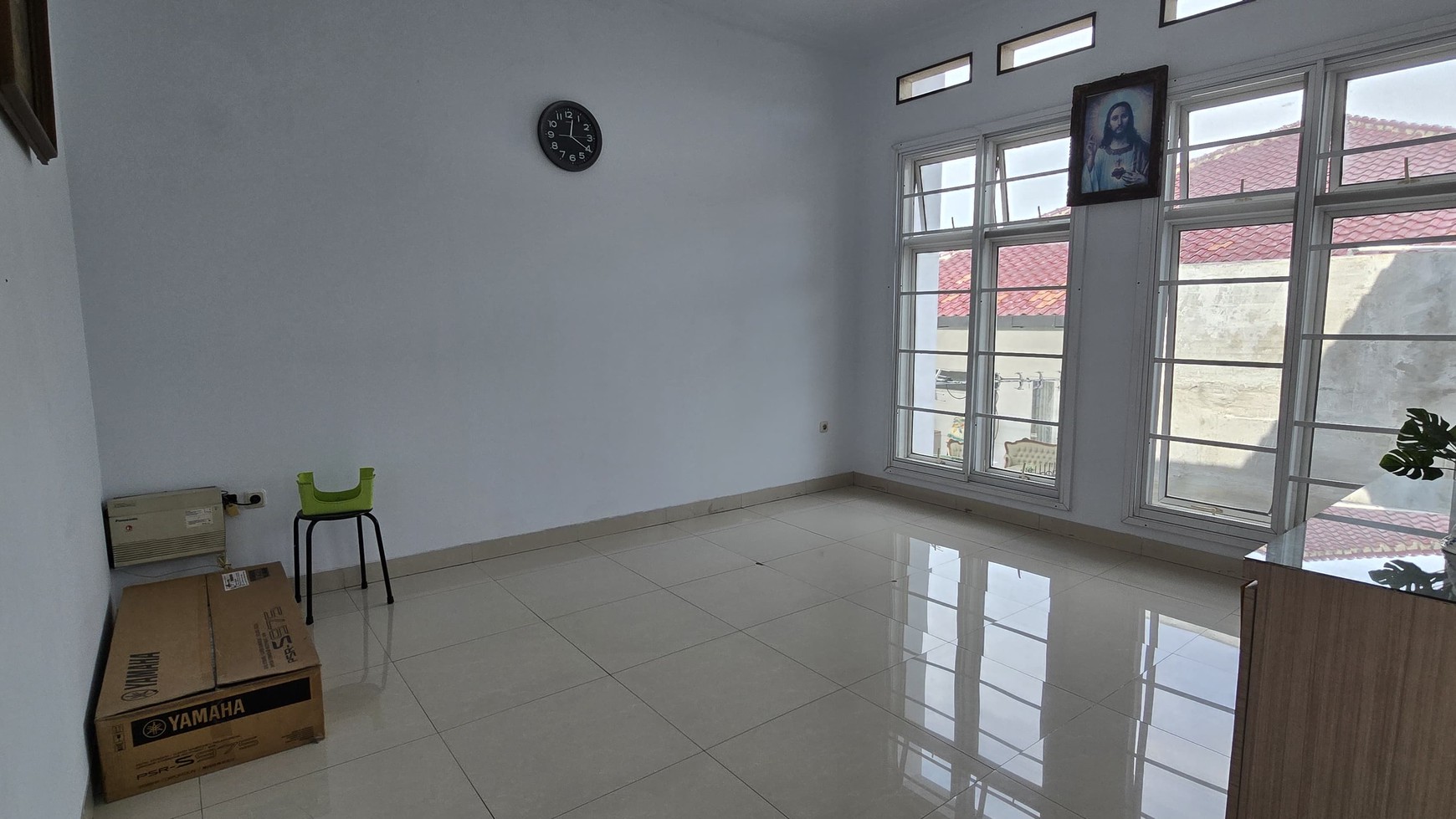 Spesial Rumah depan LITTLE FOREST jogging track di Puspita Loka BSD City