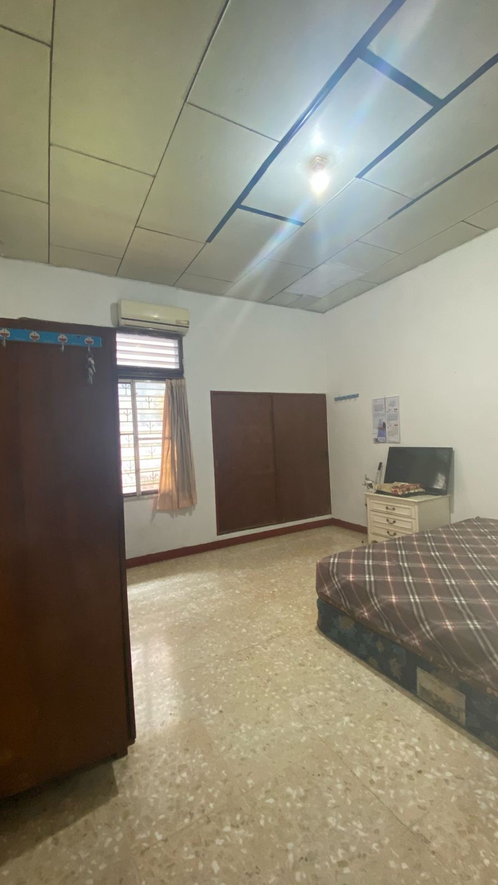 Kost- Kost san 10 kamar tidur, cocok untuk investasi di Ciputat