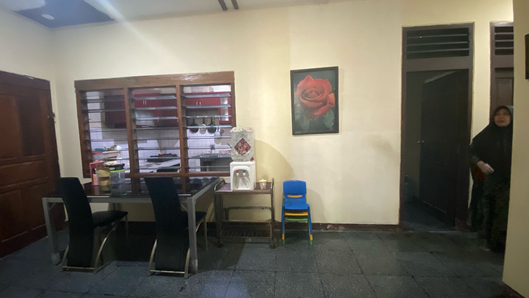Kost- Kost san 10 kamar tidur, cocok untuk investasi di Ciputat