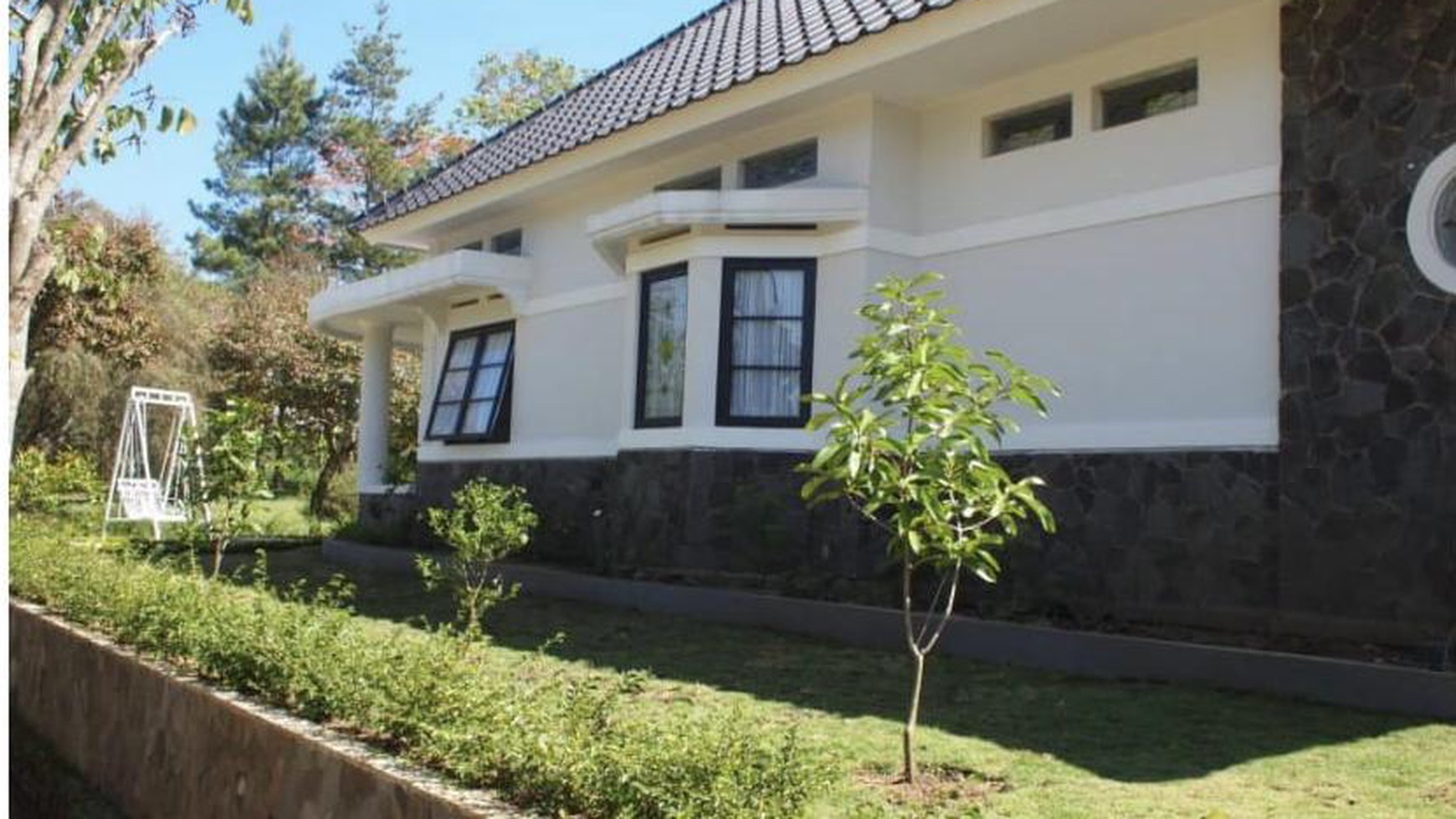 Rumah Cantik, Bagus dan Apik, siap huni di Bandung