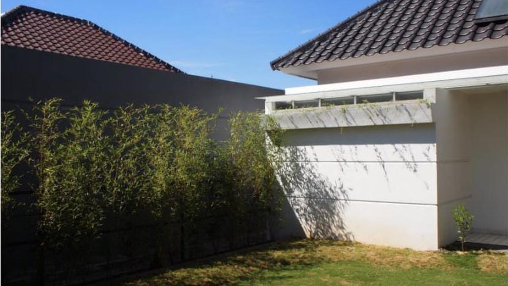 Rumah Cantik, Bagus dan Apik, siap huni di Bandung