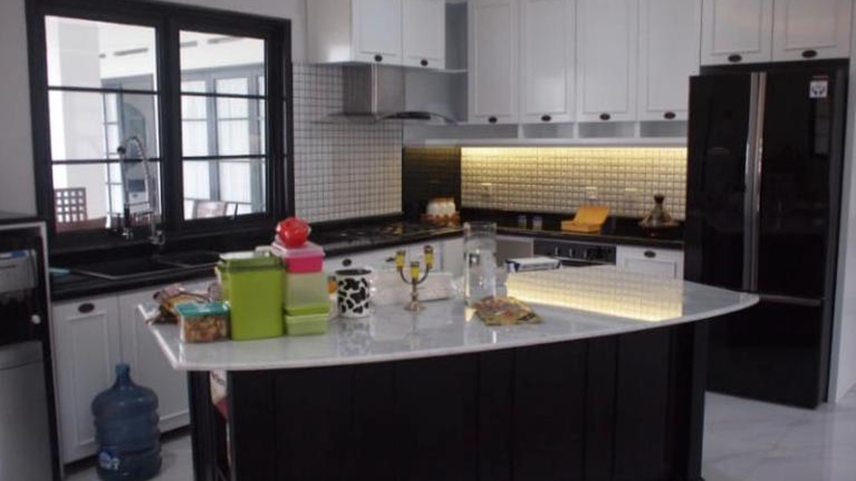 Rumah Cantik, Bagus dan Apik, siap huni di Bandung