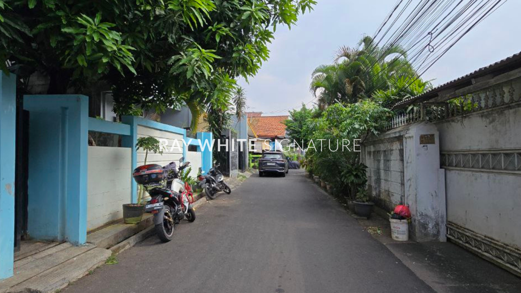 Dijual Rumah Lama Kondisi terawat di Duren Tiga Indah