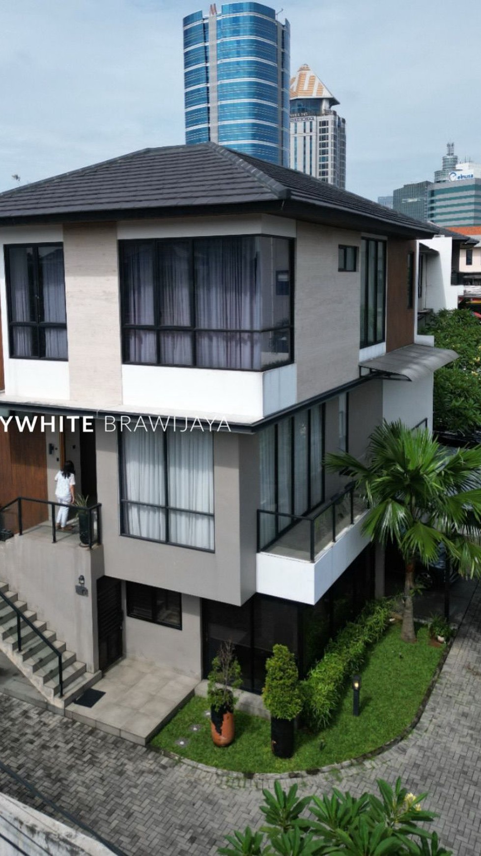 Rumah Hitung Tanah Area Cipete