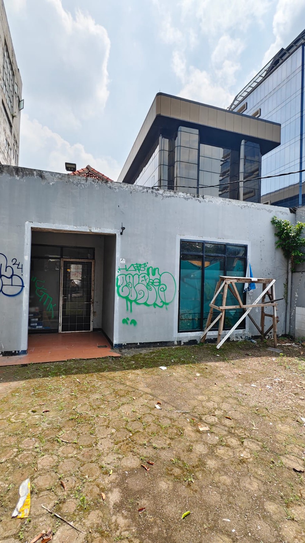 Rumah Hitung Tanah Area Cipete