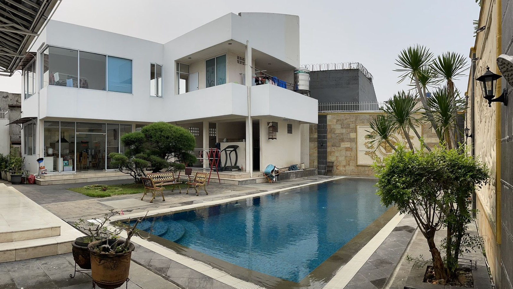 Rumah Hitung Tanah Area Cipete