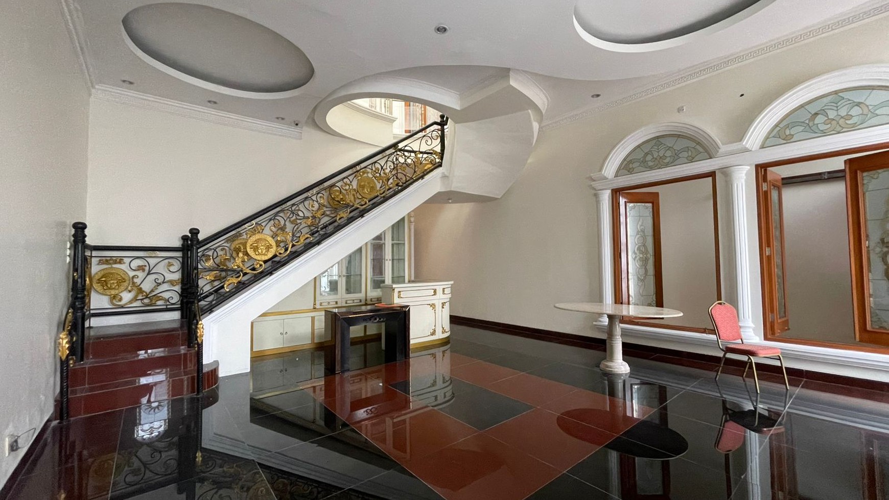 Rumah Hitung Tanah Area Cipete