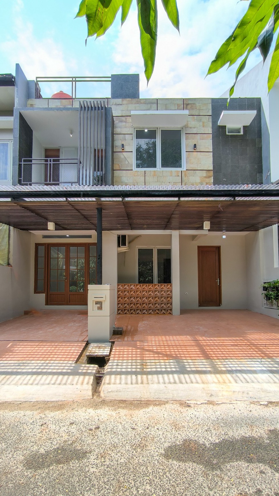 Rumah Hitung Tanah Area Cipete