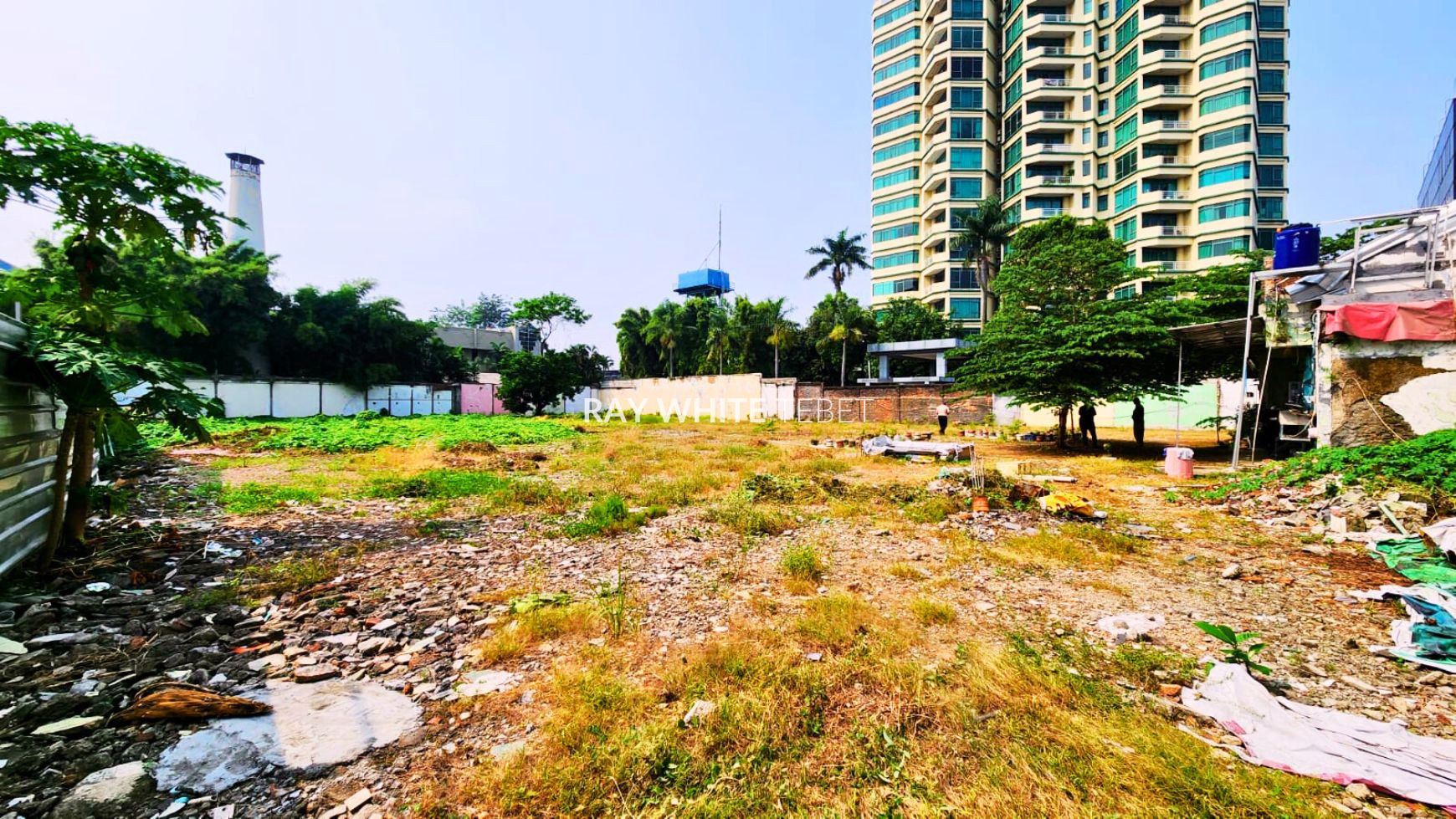 Tanah Luas di Pancoran, Lokasi Sangat Strategis untuk Area Komersil