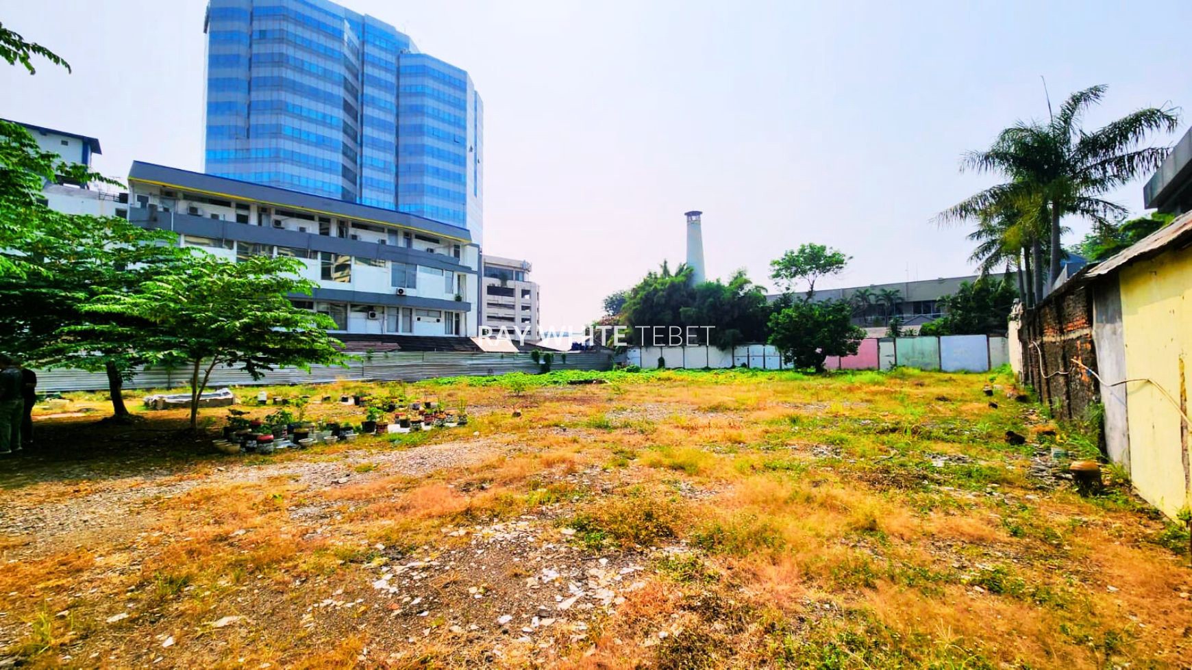 Tanah Luas di Pancoran, Lokasi Sangat Strategis untuk Area Komersil