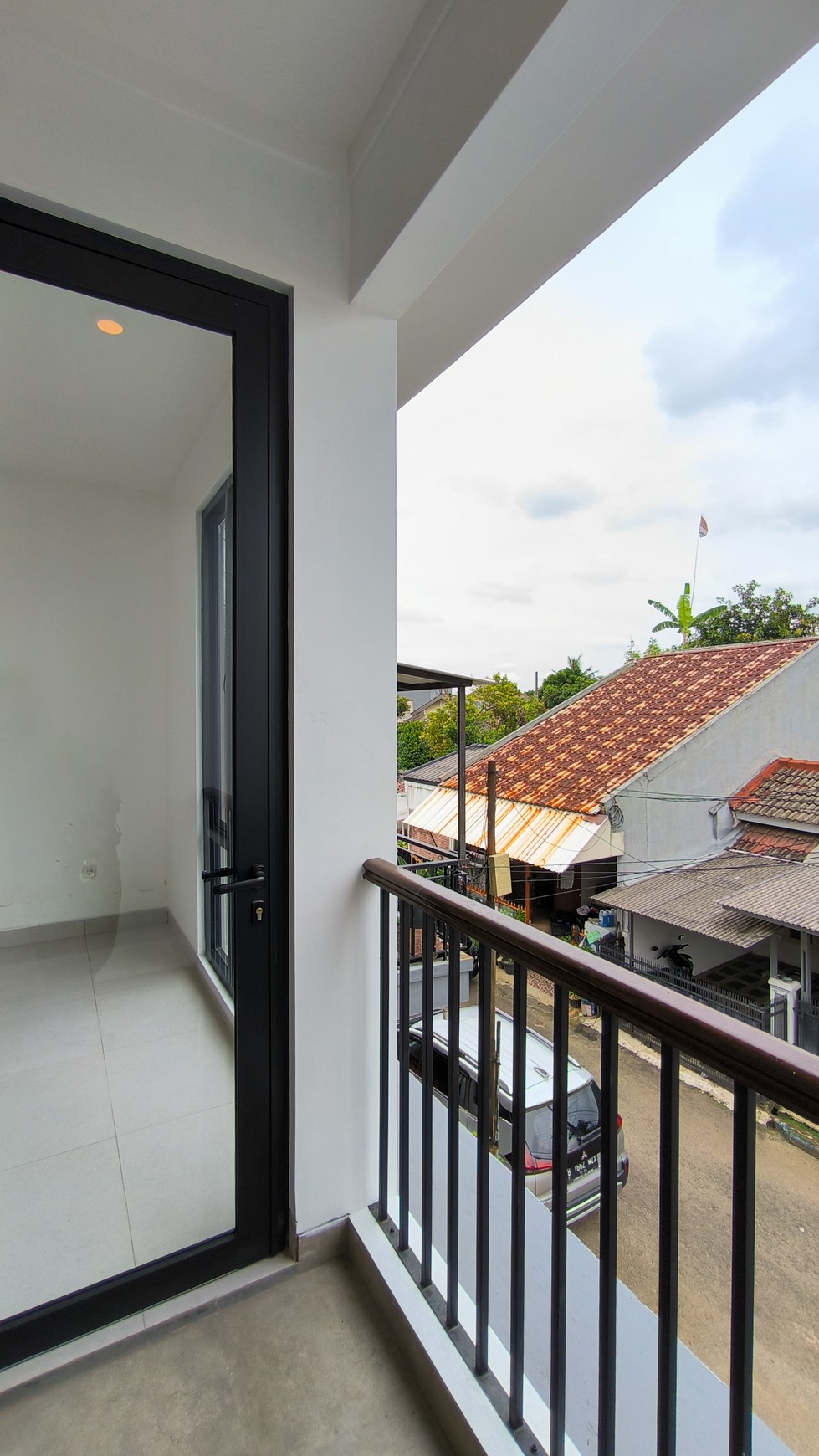 Rumah Brand New di Cluster Graha Raya Bintaro harga 1Man