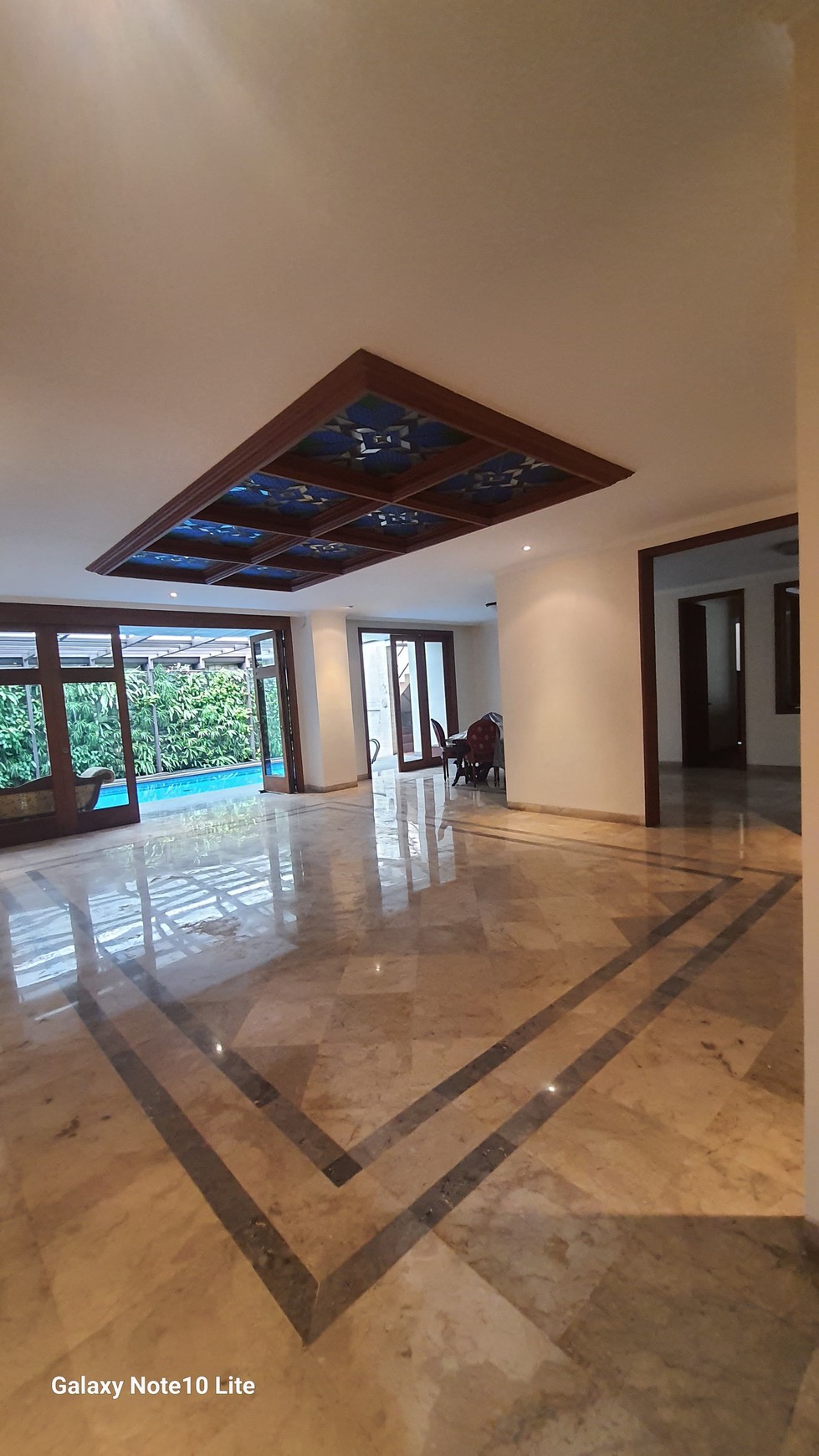 For Rent Nice Luxury House With Swimming Pool In Kemang Selatan