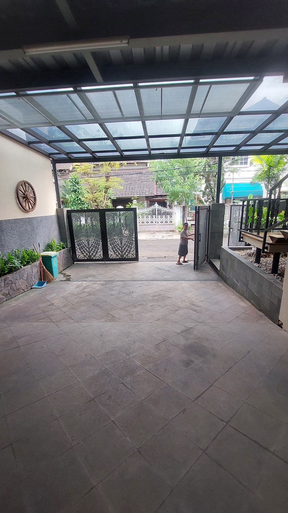 For Rent Nice Luxury House With Swimming Pool In Kemang Selatan