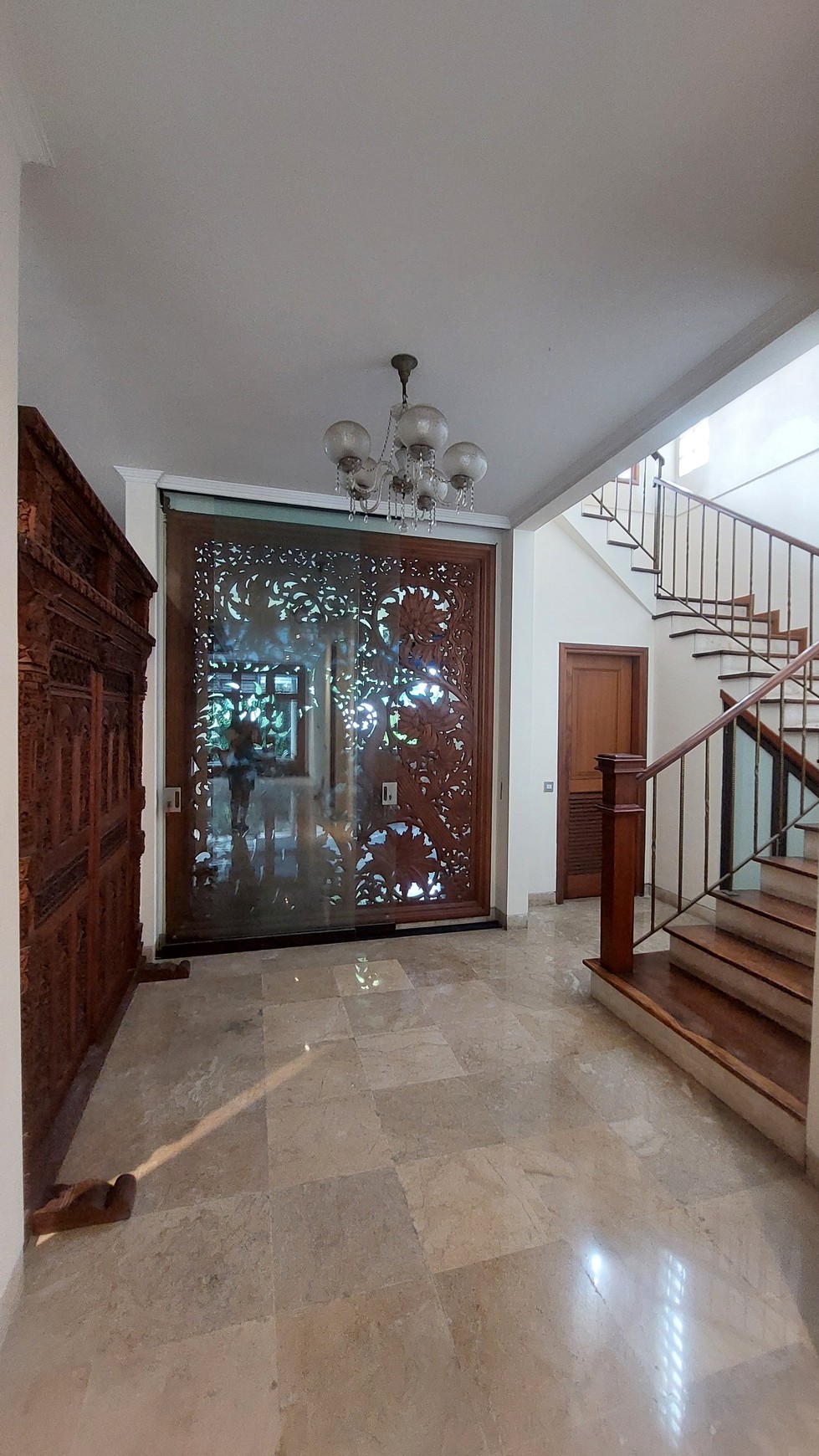 For Rent Nice Luxury House With Swimming Pool In Kemang Selatan