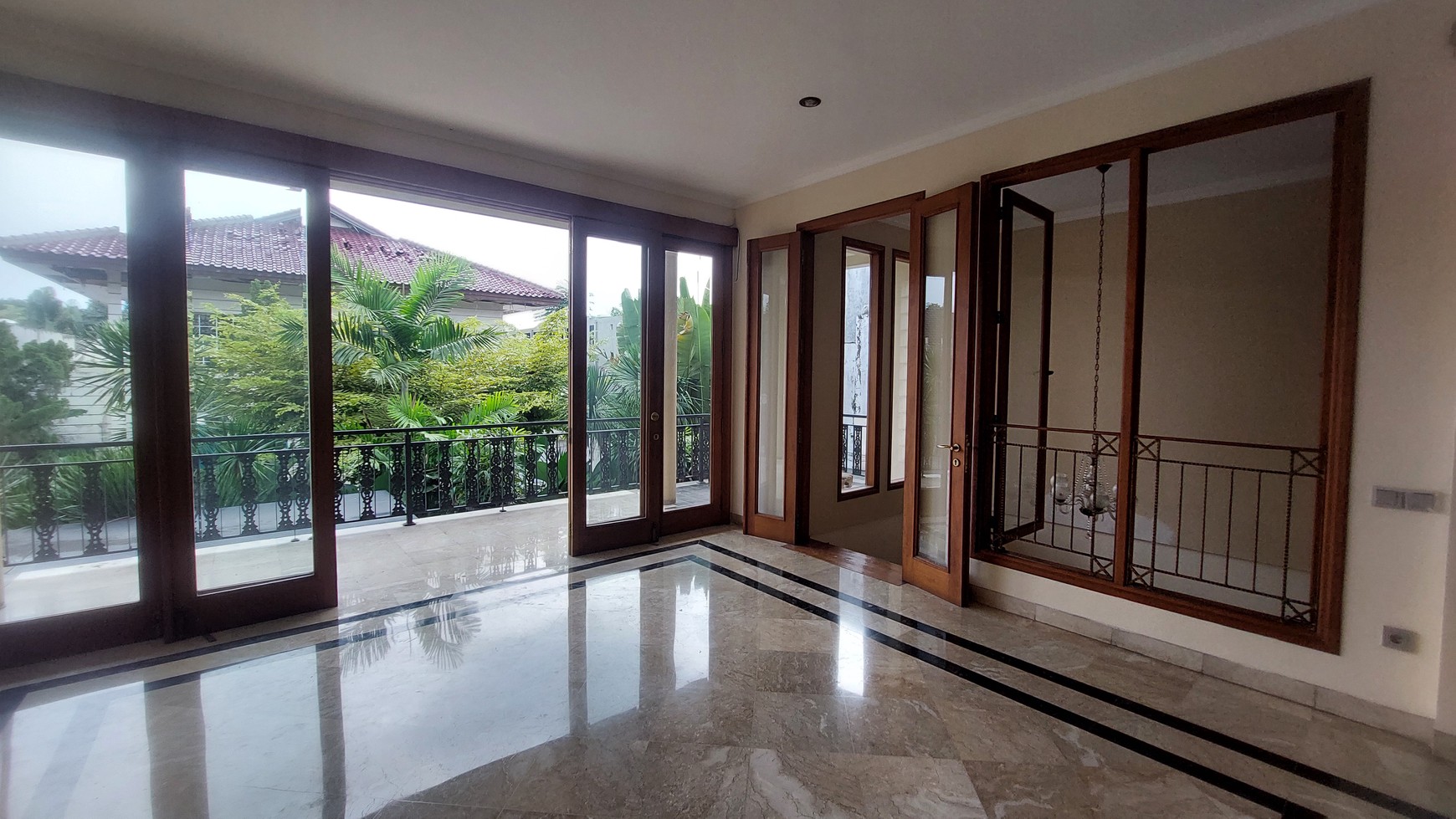 For Rent Nice Luxury House With Swimming Pool In Kemang Selatan